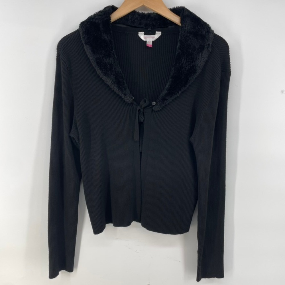 Women No Boundaries Juniors Fits XL Detachable Faux Fur Collar Cardigan Sweater